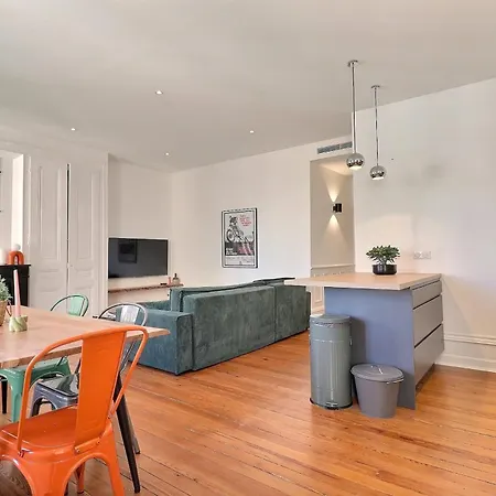 Escape And Charm In La Croix-rousse Stunning One-bedroom For An דירה *