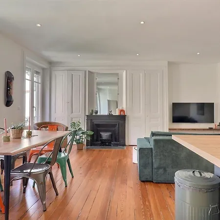 Escape And Charm In La Croix-rousse Stunning One-bedroom For An ליון