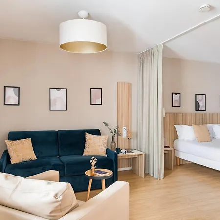 Q7 7 Lägenhetshotell 4*