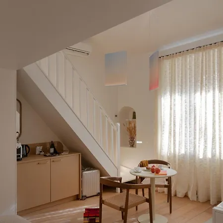 Mihotel Le Gourguillon 2*