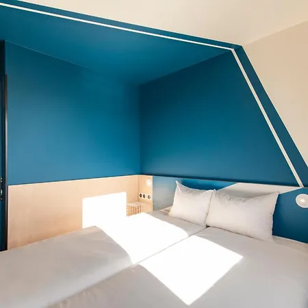 Ibis Budget Centre Confluence Otel 2*
