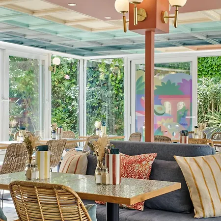 Chromatics & Restaurant Hill Club By Happyculture 3*