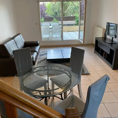 公寓 Duplex En Maison, Terrasse, Garage, Au Calme *