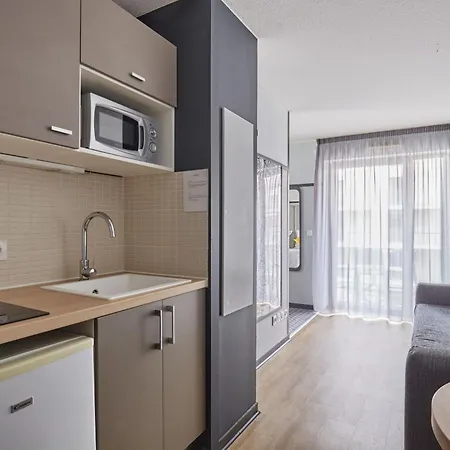 Odalys Confluence Appart hôtel 3*