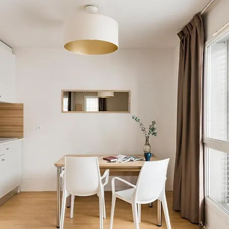 Q7 7 Apart-hotel 4*