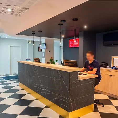 Hotel Ibis Lyon Est Bron