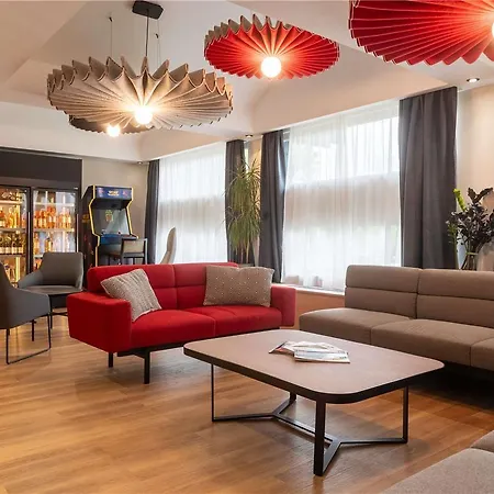 Ibis Lyon Est 3* Bron