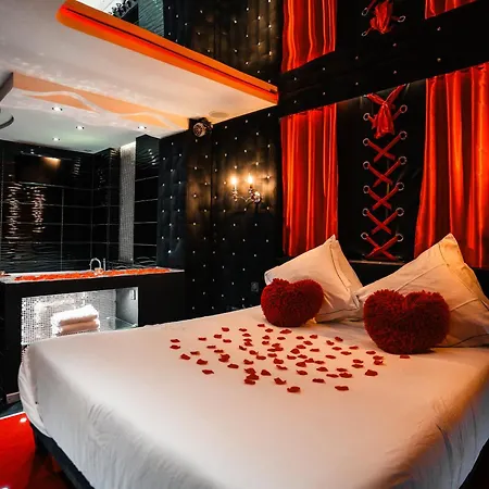 Daire Le Cabaret Vip