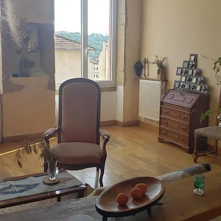 Charming With A View Appartement