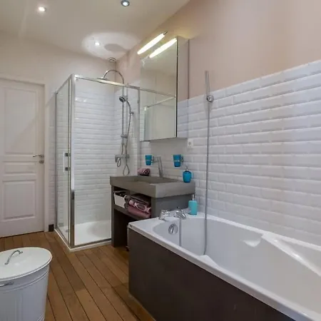 Pearl - Furnished - Downtown Апартаменты Лион