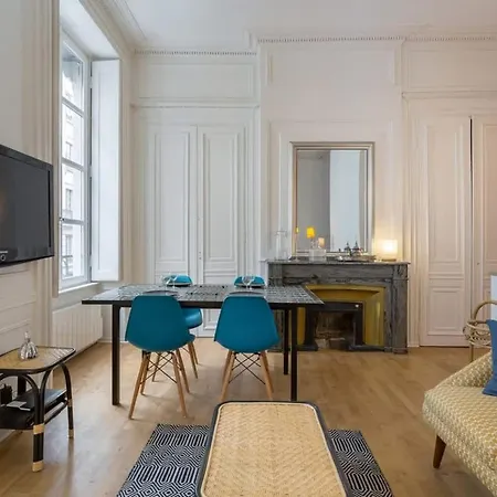 Апартаменты Patchwork - Furnished - Downtown