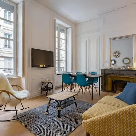 Patchwork - Furnished - Downtown Апартаменты Лион