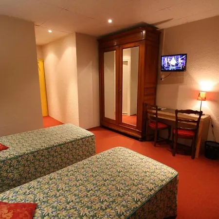 Logis L'ange Couronne 2* Lyon