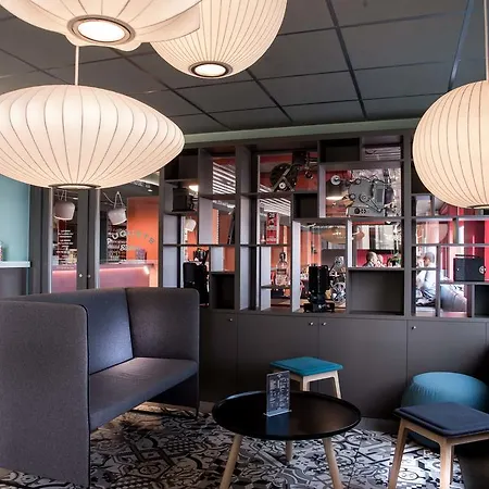 Hotel Ibis Styles Centre Confluence 3*