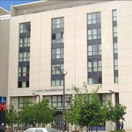 Residhome Gerland Aparthotel Lione