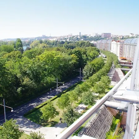 Montempo Cite Internationale Hotel