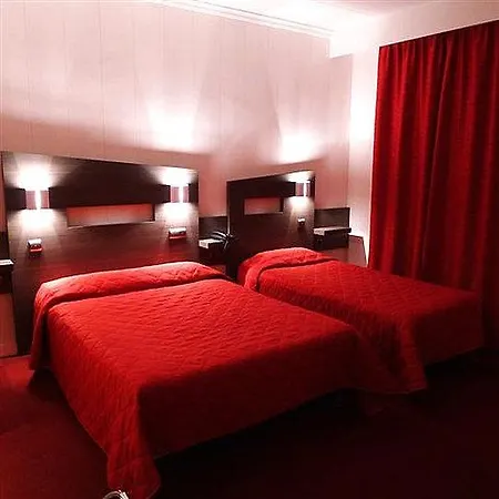 La Hotel 3*