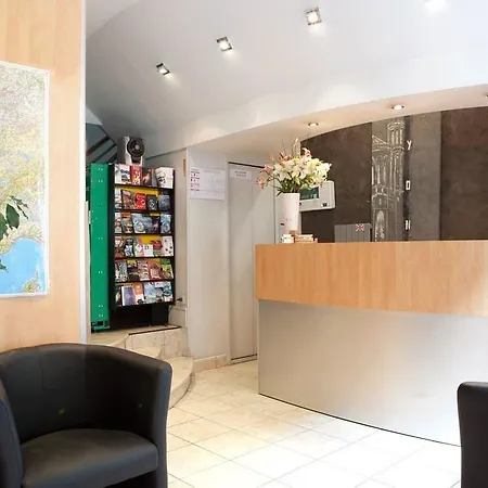 Hotell Des Savoies Perrache 3*