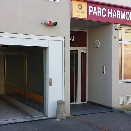 Apartahotel Parc Harmonie 2*