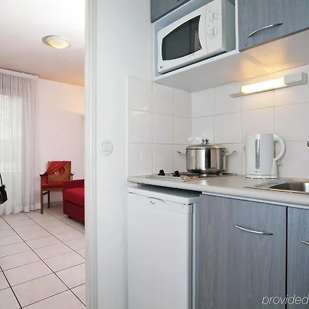 Ξενοδοχείο με διαμερίσματα Sejours & Affaires Park Lane Λυών