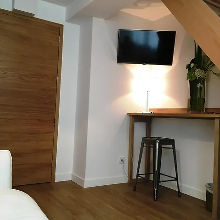 Les Annexes De L'hotel Tete D'or * ליון