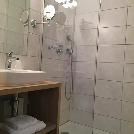 Les Annexes De L'hotel Tete D'or * ליון