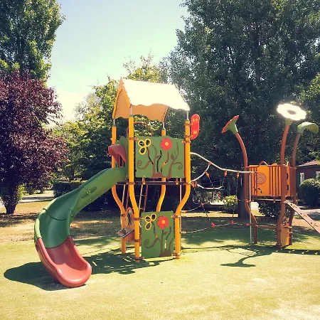 Πάρκο διακοπών Les Portes Du Beaujolais 4*