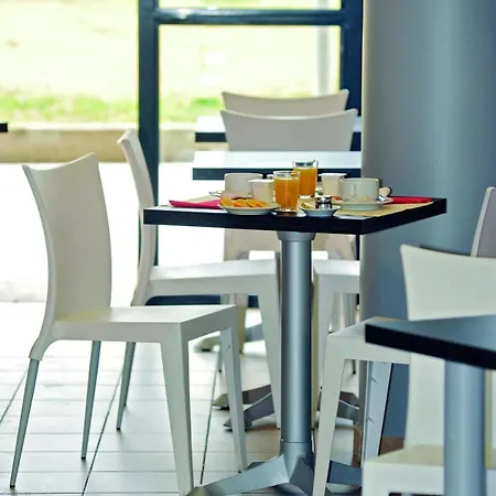 Appart'city Classic Vaise St Cyr Aparthotel 2*