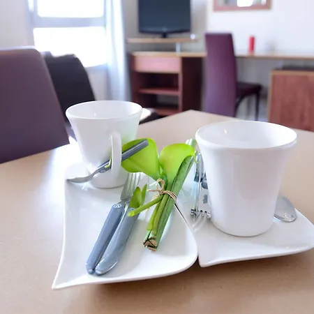 Residhotel Part Dieu Apart Otel 3*