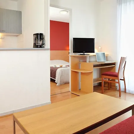 Ξενοδοχείο με διαμερίσματα Sejours & Affaires Park Lane Λυών
