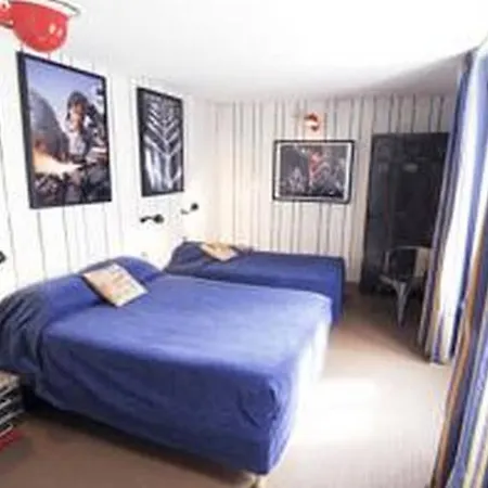 Hotel De Paris 3*