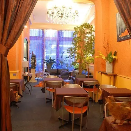 Hotel De Paris 3*
