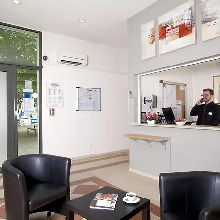 Residhome Gerland Aparthotel 3*