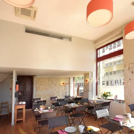 Hotelo Charite 3* Lyon