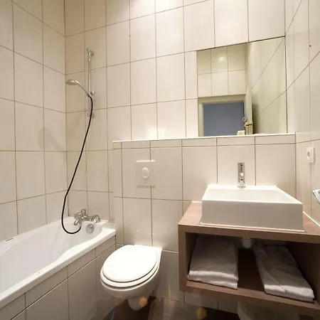 Hotelo Charite Hotel 3*