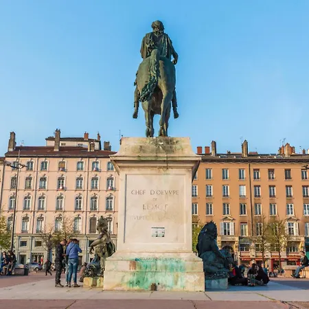 Mihotel Bellecour Hotell