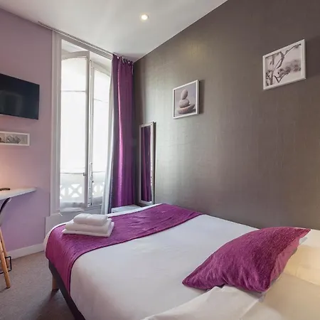 Hotel De Paris 3*