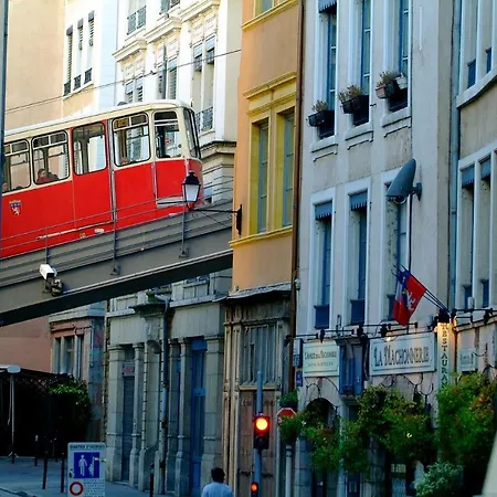 De Paris
