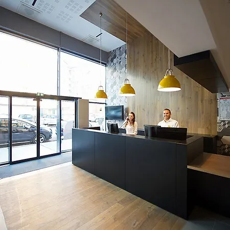 Staycity Hotel 3*