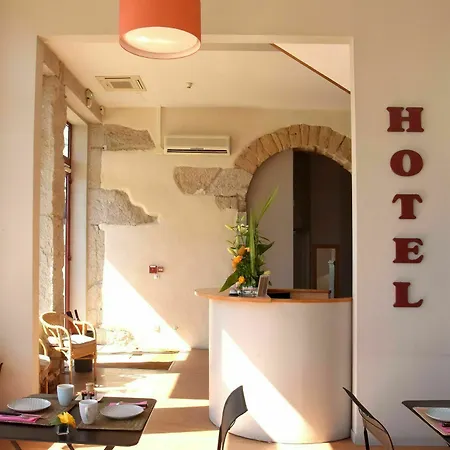 Hotelo Charite Hotel