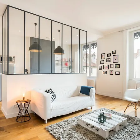 Pour Nomades Reveurs - 28 Bellecour Appartement *