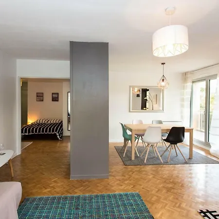 Centre Confluence 100 M2 Parking Terrasses Apartman Lyon