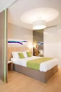 Q7 7 Apartahotel