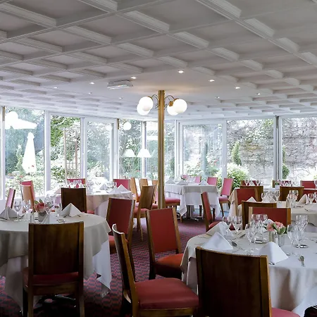 Chromatics & Restaurant Hill Club By Happyculture Szálloda