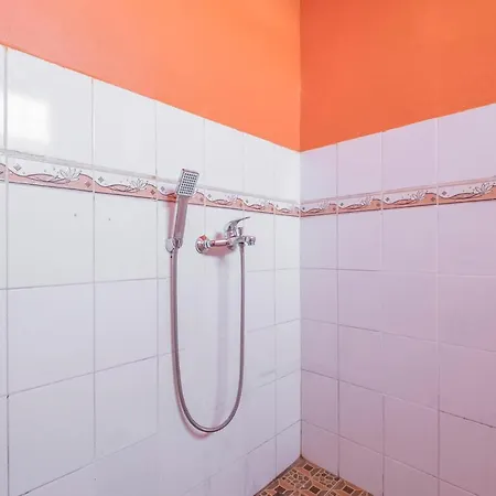 Hotel Oyo 1691 Wisma Benhil Toddopuli 2*