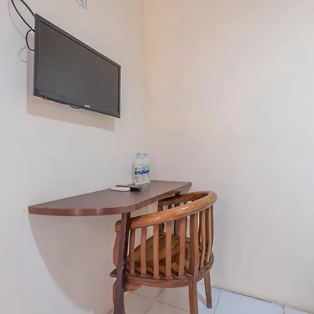 Oyo 1691 Wisma Benhil Toddopuli Makassar