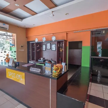 Oyo 1691 Wisma Benhil Toddopuli 2*
