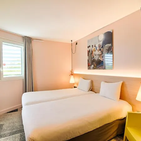 Ibis Styles Centre Confluence Hotel 3*