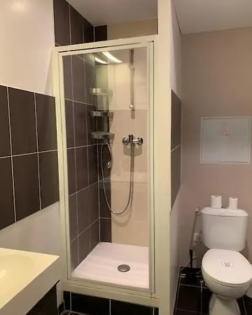 Apartment De *