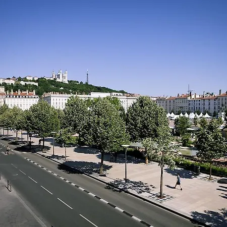 Hotel Bayard Bellecour 4*